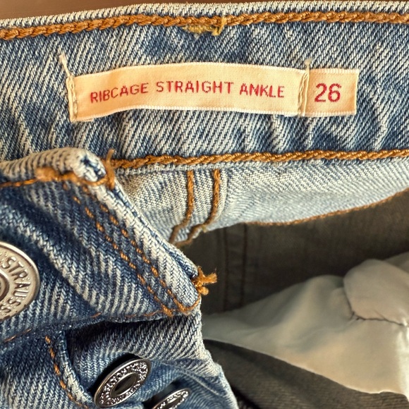 Levi’s Ribcage Straight Ankle, 26x29 - Picture 2 of 5